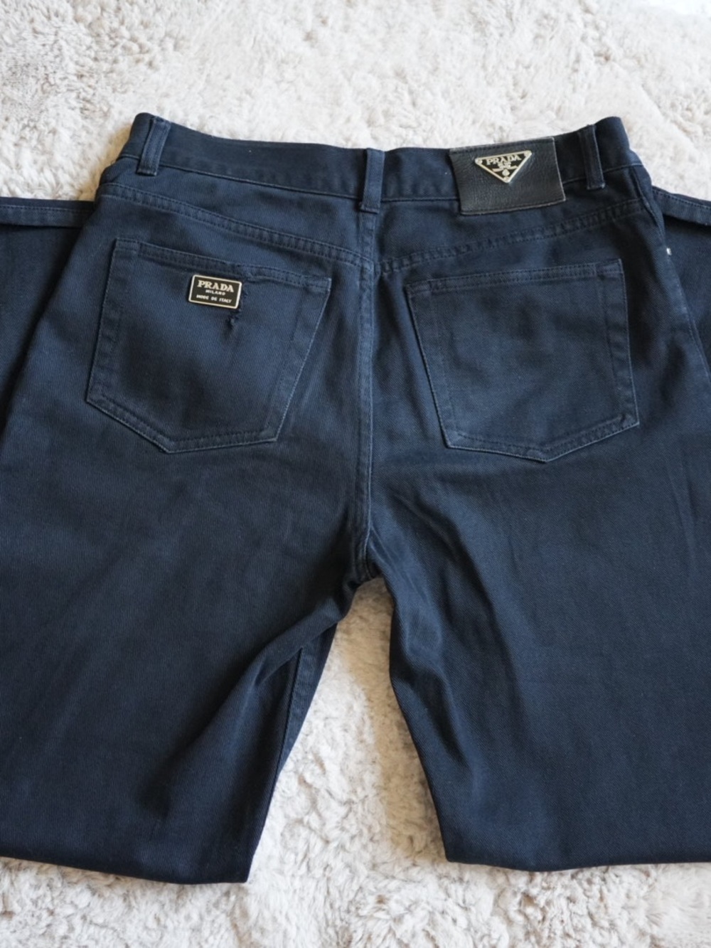 Prada Men’s Slim Jeans in Black with Leather Logo Patch - Picture 2 of 11